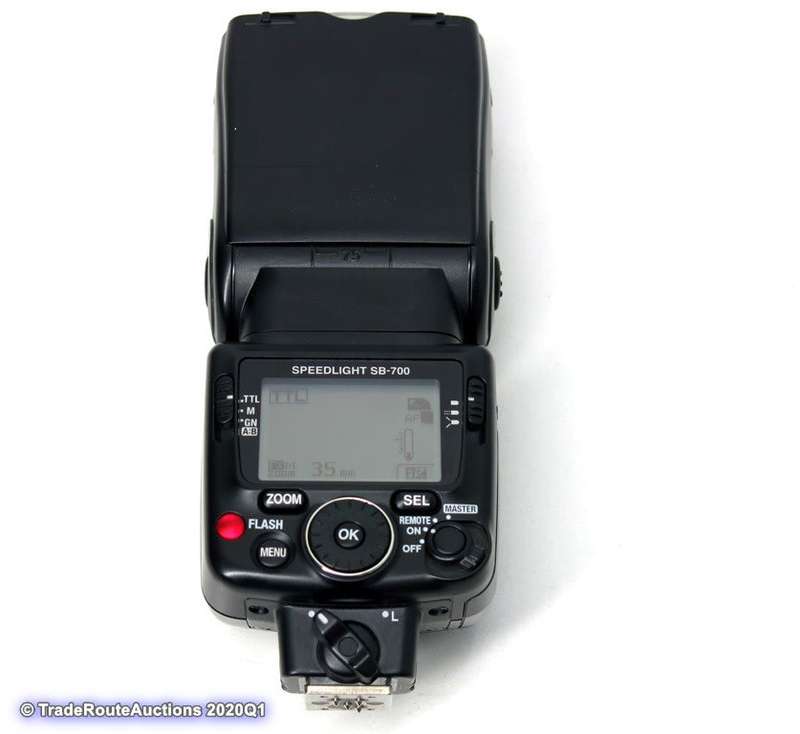 Nikon SB-700 Speedlight Flash - SB700 Flash light for Nikon DSLR Cameras