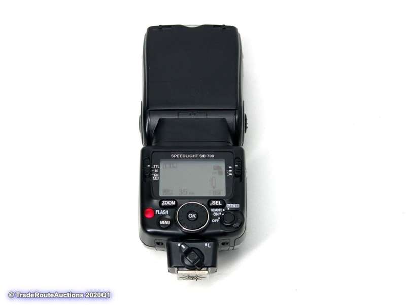 Nikon SB-700 Speedlight Flash - SB700 Flash light for Nikon DSLR Cameras