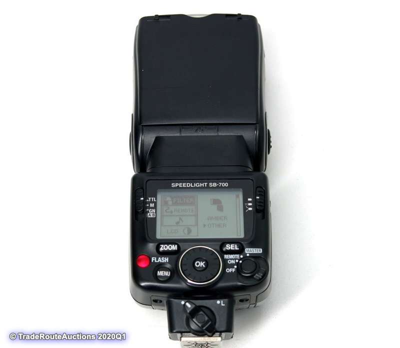 Nikon SB-700 Speedlight Flash - SB700 Flash light for Nikon DSLR Cameras