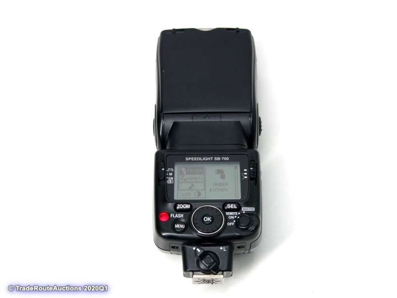 Nikon SB-700 Speedlight Flash - SB700 Flash light for Nikon DSLR Cameras