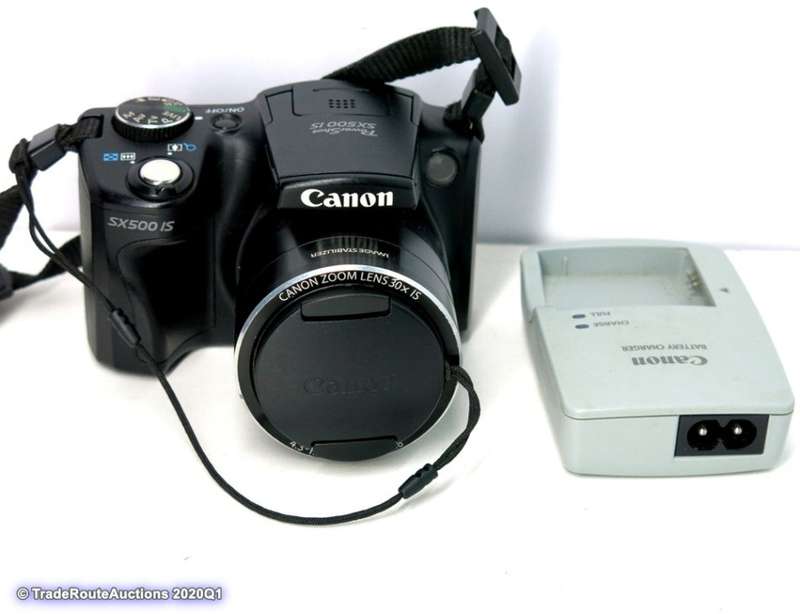 Canon PowerShot SX500 IS 16.0 MP with 30x Wide-Angle Optical IS Zoom and 3.0-Inch LCD