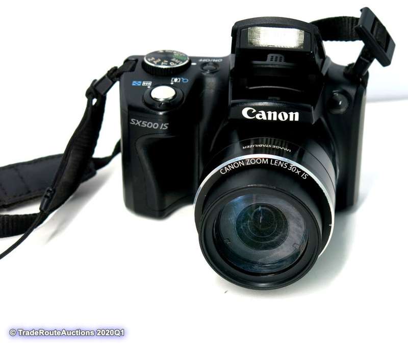 Canon PowerShot SX500 IS 16.0 MP with 30x Wide-Angle Optical IS Zoom and 3.0-Inch LCD
