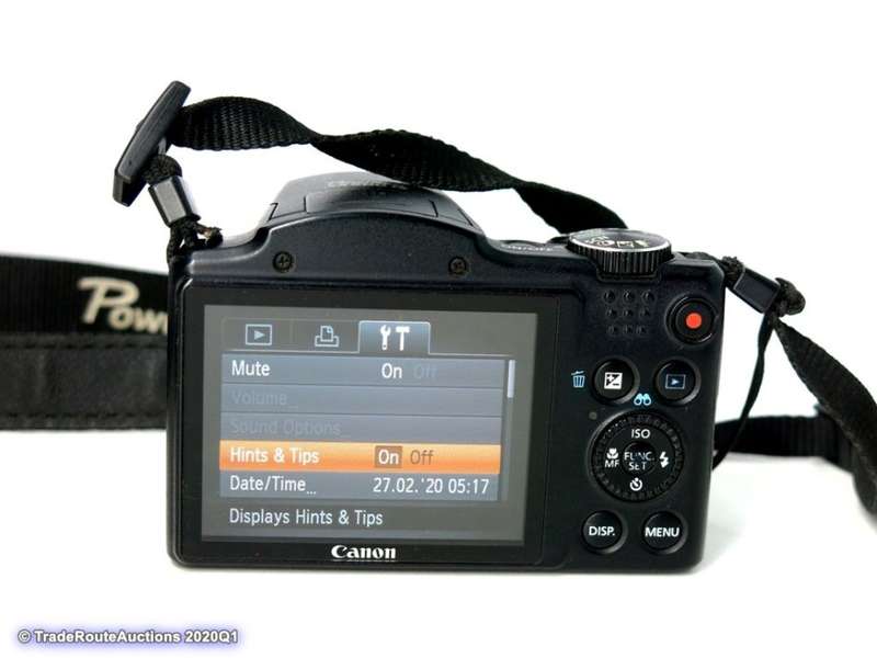 Canon PowerShot SX500 IS 16.0 MP with 30x Wide-Angle Optical IS Zoom and 3.0-Inch LCD