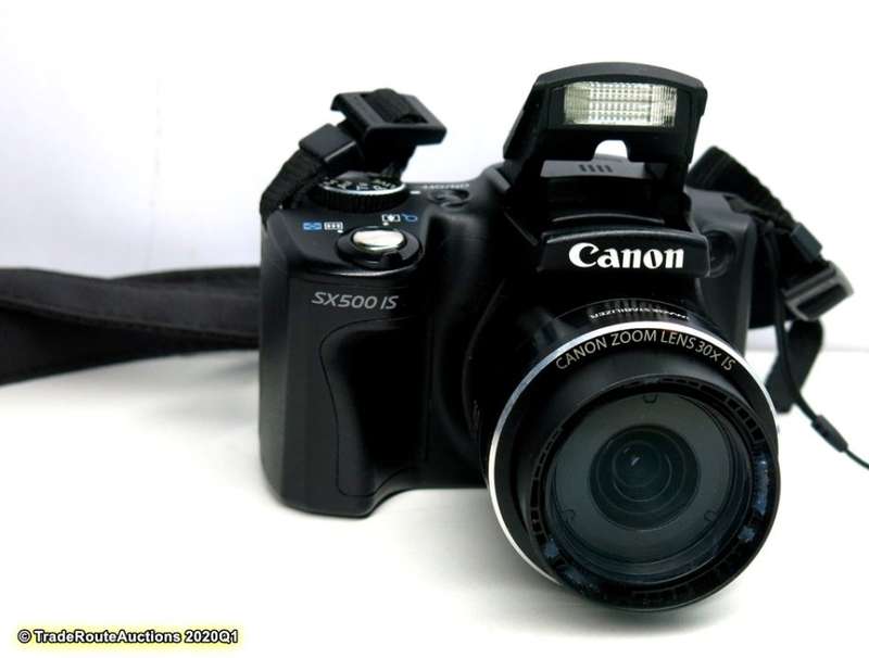 Canon PowerShot SX500 IS 16.0 MP with 30x Wide-Angle Optical IS Zoom and 3.0-Inch LCD
