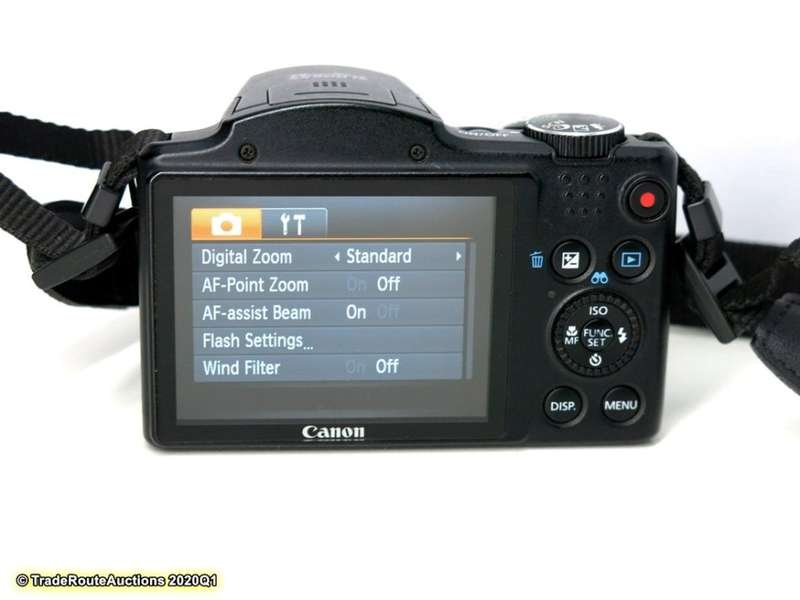 Canon PowerShot SX500 IS 16.0 MP with 30x Wide-Angle Optical IS Zoom and 3.0-Inch LCD