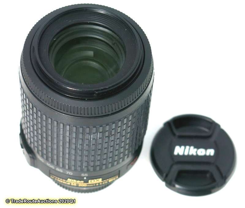 Nikon AF-S NIKKOR 55-200mm VR [ VIBRATION REDUCTION ] LENS