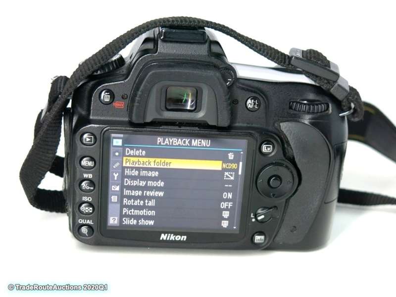 NIKON D90 PROFESSIONAL DSLR CAMERA BODY   ** NIKON **