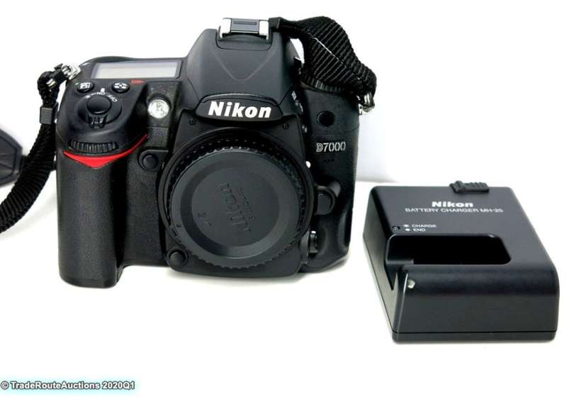 NIKON D7000 DSLR CAMERA Body (ONLY) 16.2 Megapixels