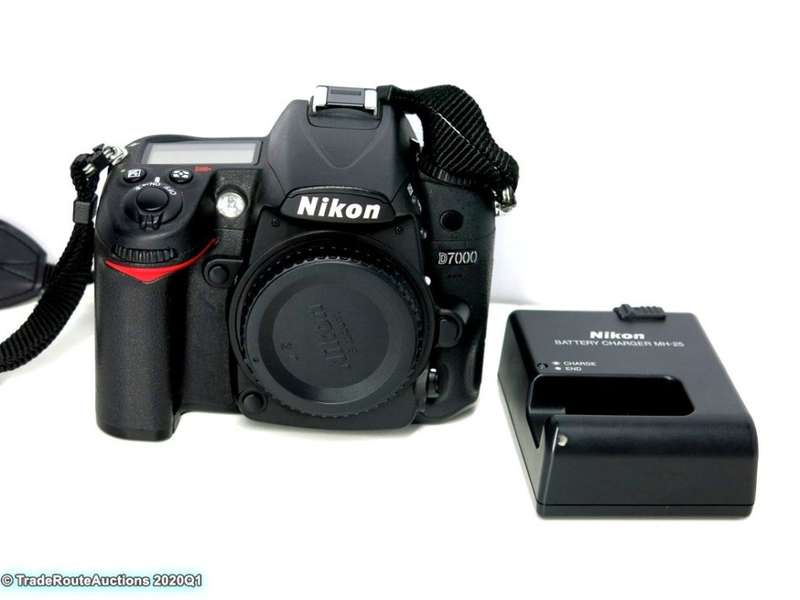 NIKON D7000 DSLR CAMERA Body (ONLY) 16.2 Megapixels