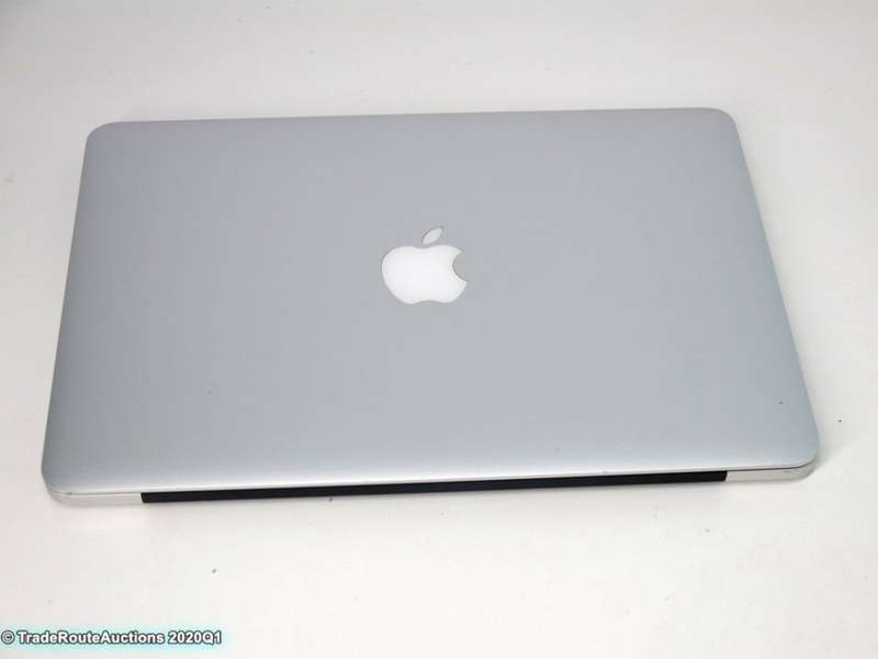 MacBook Pro 13.3-inch ** RETINA ** | Core i5 2.9GHz | 8GB RAM | 500GB SSD | EARLY 2015 | A1502