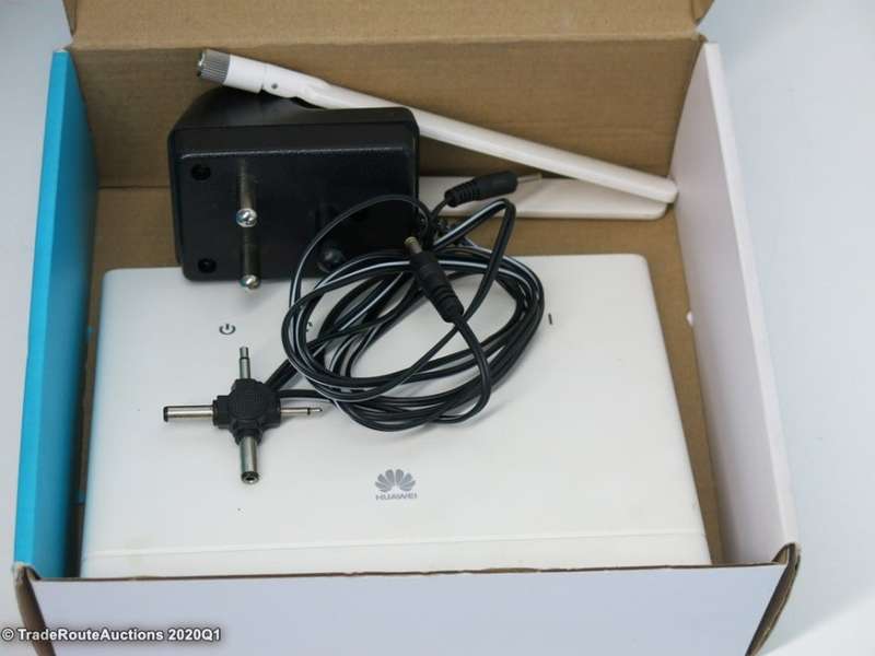 HUAWEI B315S-936 4G LTE Wifi Modem Router (uses SIM card)