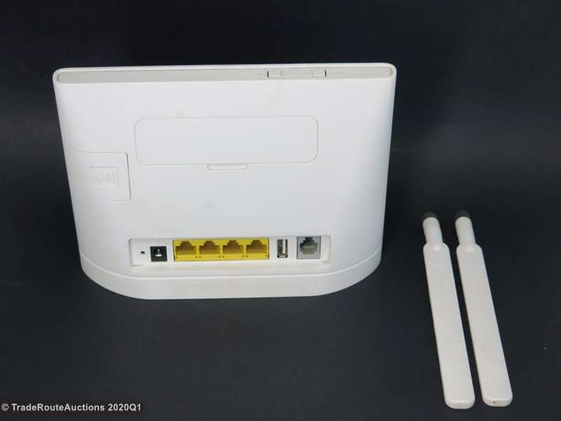 HUAWEI B315S-936 4G LTE Wifi Modem Router (uses SIM card)