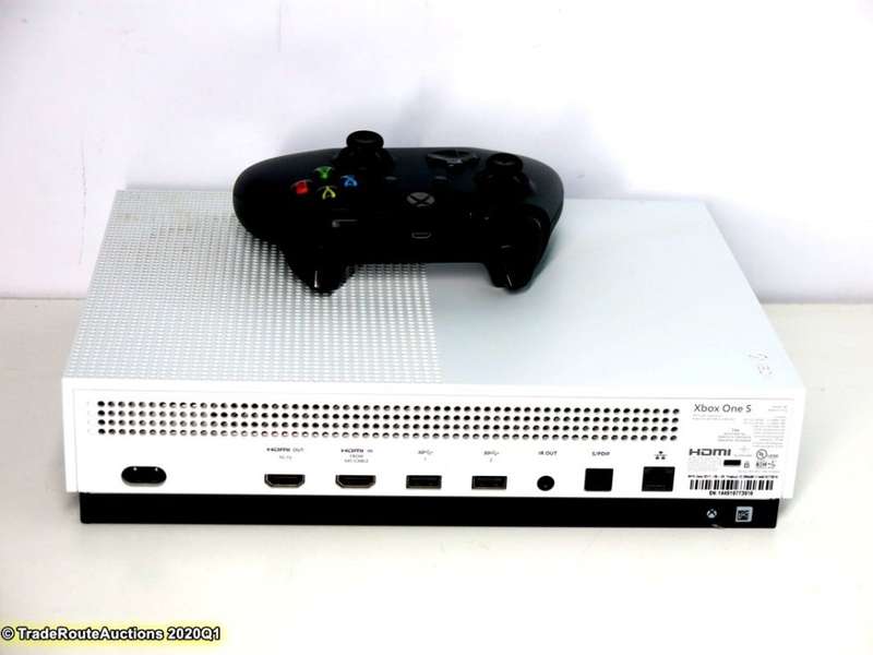 Microsoft Xbox One S 1TB Console (WHITE) Model 1681 + 1 Controller