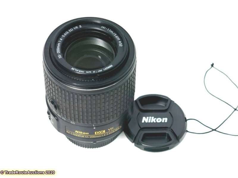 Nikon 55-200mm VR II LENS