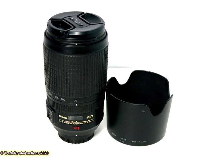 Nikon 70-300mm VR ZOOM LENS