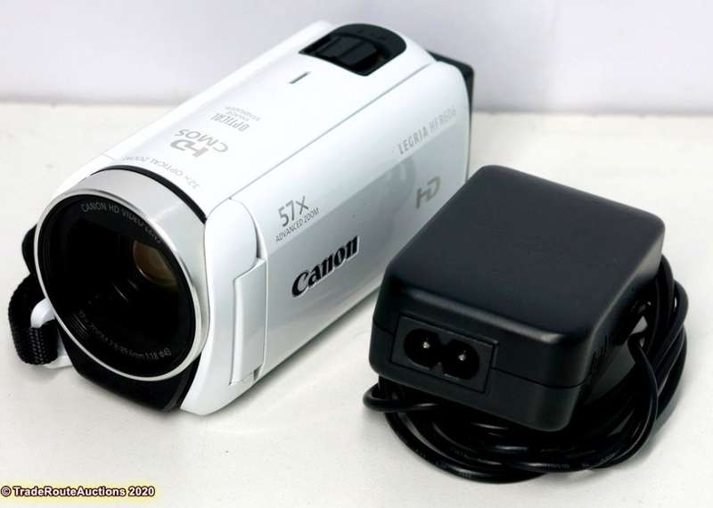 Canon LEGRIA HF R606 Camcorder - High Definition - 3.28Mp 32x optical zoom