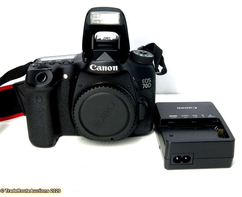 Canon EOS 70D DSLR CAMERA BODY *** 20.2 MP FULL HD