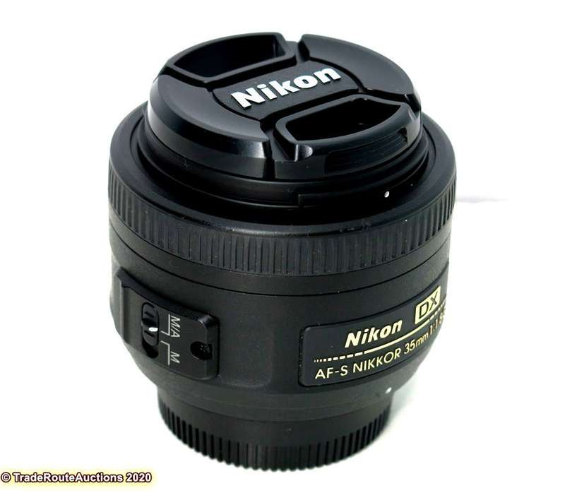 Nikon DX 35mm f/1.8G LENS