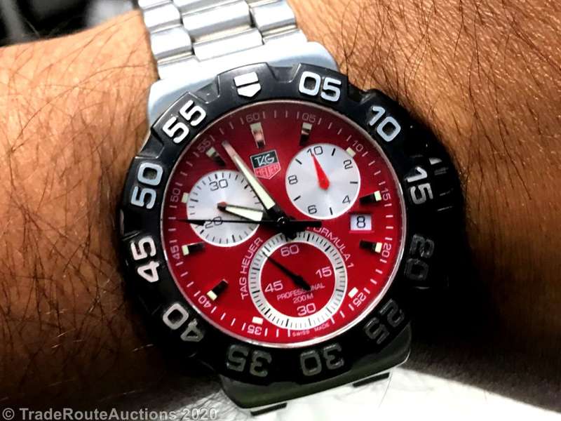 TAG Heuer Men's CAH1112 Formula 1 Chronograph Watch ** R1 No Reserves **