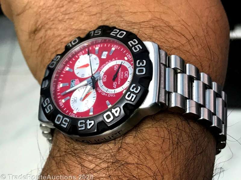 TAG Heuer Men's CAH1112 Formula 1 Chronograph Watch ** R1 No Reserves **