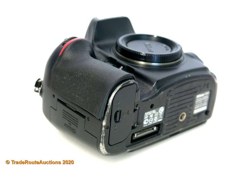 NIKON D800 | 36.3 MEGAPIXELS | DIGITAL SLR CAMERA BODY | FX FORMAT | 4 FPS | FULL HD - BODY ONLY