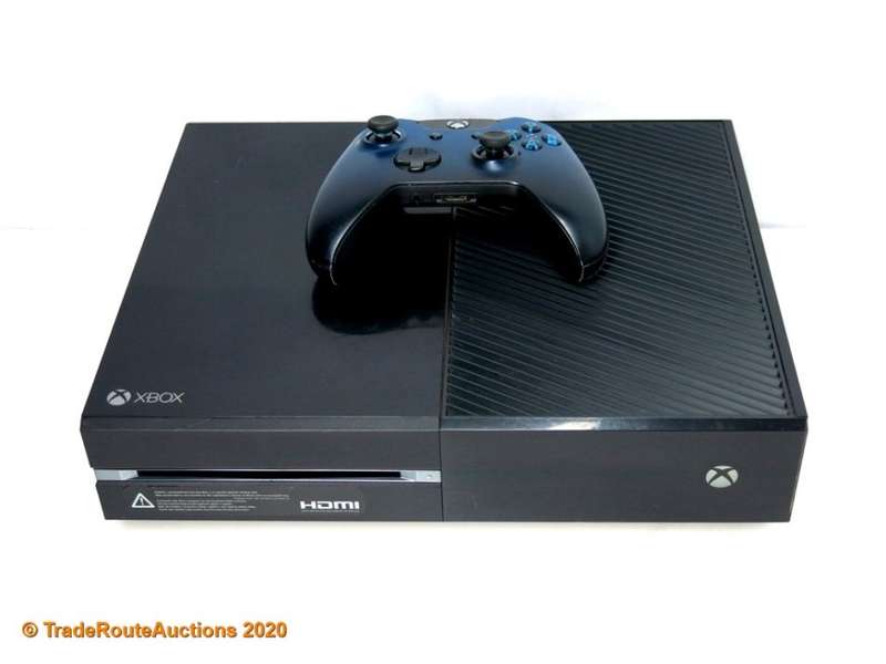 Microsoft Xbox One 500GB Model 1540 Gaming Console + 1 Controller