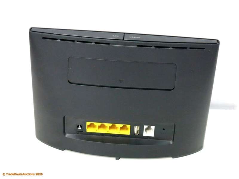 Huawei B525s-65a 4G LTE WiFi Modem Wireless Router (uses SIM card)