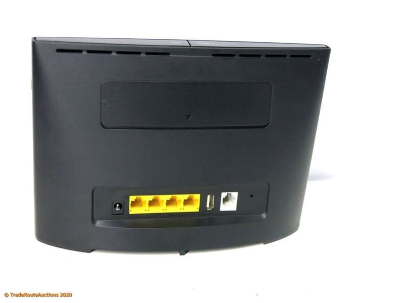 Huawei B525s-65a 4G LTE WiFi Modem Wireless Router (uses SIM card)