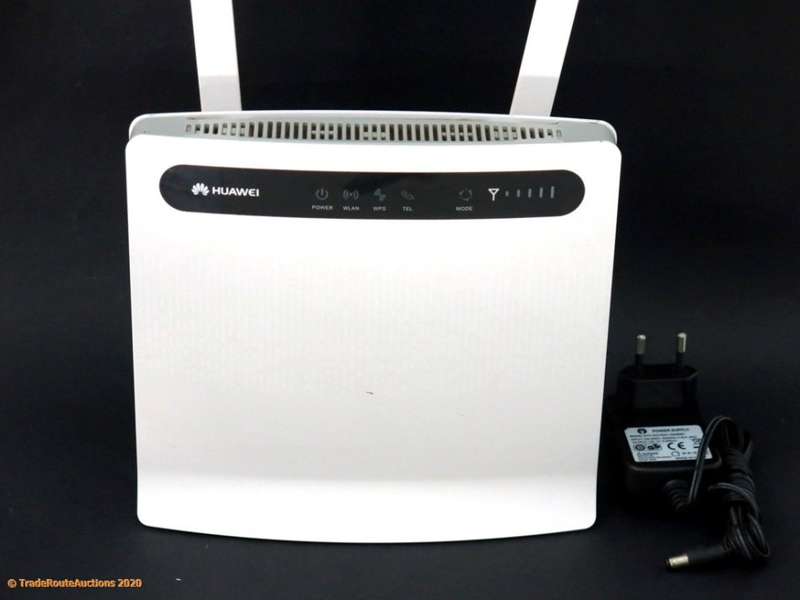 Huawei B593 4G LTE WiFi Modem Wireless Router (uses SIM card)