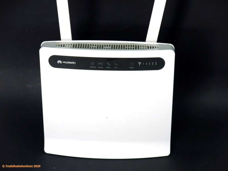 Huawei B593 4G LTE WiFi Modem Wireless Router (uses SIM card)