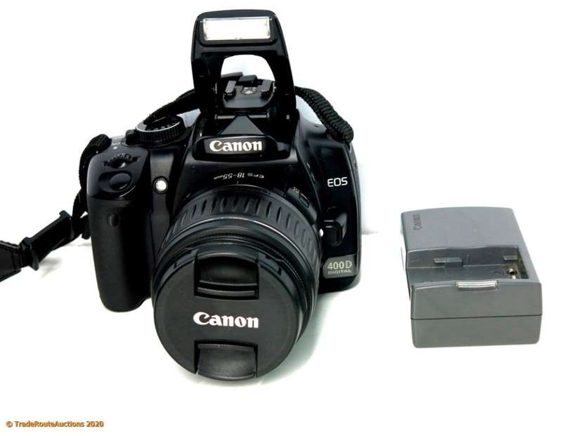 Canon EOS 400D DigitalSLR camera 10.1 Megapixels + Canon EFS 18-55mm Lens