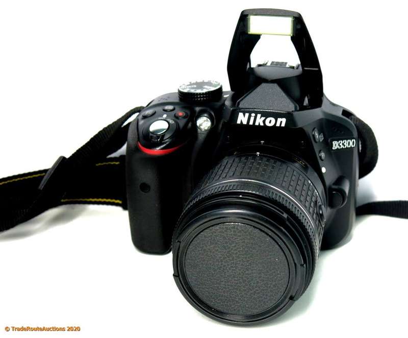 Nikon D3300 24.2 MP DSLR + 18-55 DX LENS KIT @@ R1 NO RESERVES @@