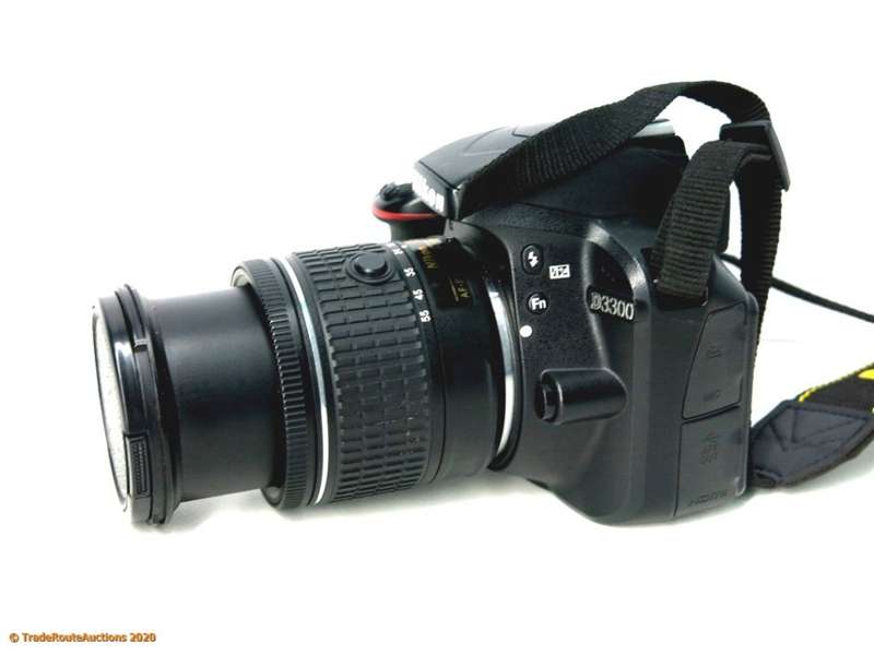 Nikon D3300 24.2 MP DSLR + 18-55 DX LENS KIT @@ R1 NO RESERVES @@