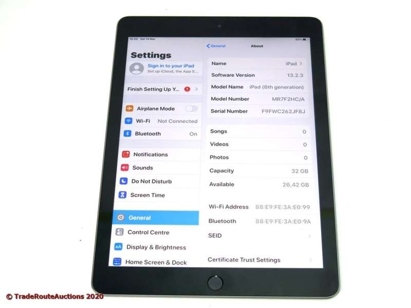 Apple iPad 6th Gen 2018 | MR7F2HC/A | WiFi  only | 32GB | Space Grey | A1893 | RETINA IPad6