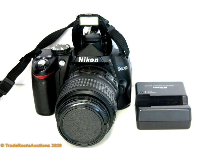 NIKON D3000 DSLR CAMERA CAMERA KIT WITH NIKKOR 18-55 LENS