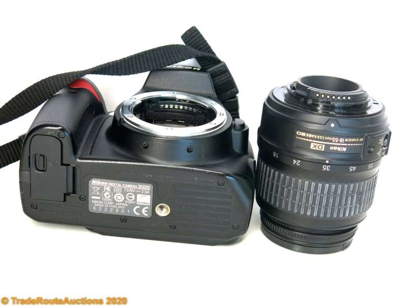 NIKON D3000 DSLR CAMERA CAMERA KIT WITH NIKKOR 18-55 LENS