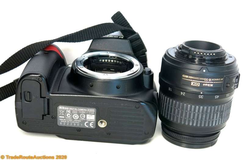 NIKON D3000 DSLR CAMERA CAMERA KIT WITH NIKKOR 18-55 LENS