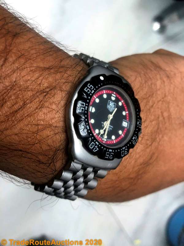 TAG Heuer WA1214 Formula 1 Unisex Midsize Watch