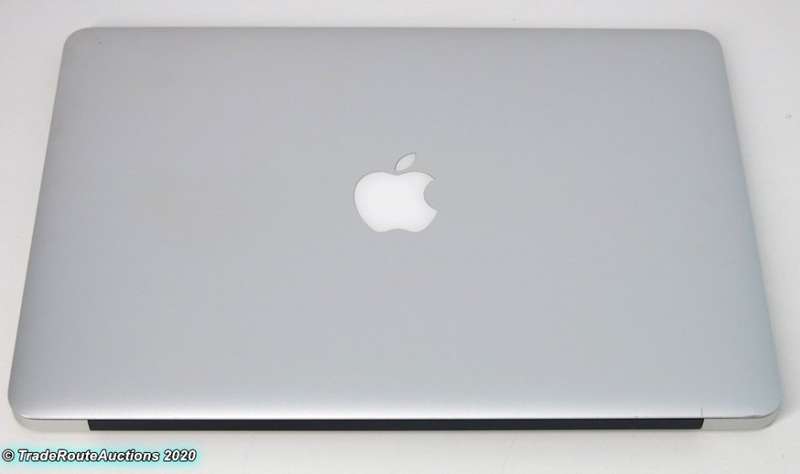 MacBook Air 13.3-inch | Core i5 1.8GHz | 8GB RAM | 128GB SSD MACBOOK AIR 13 INCH 2017 MODEL