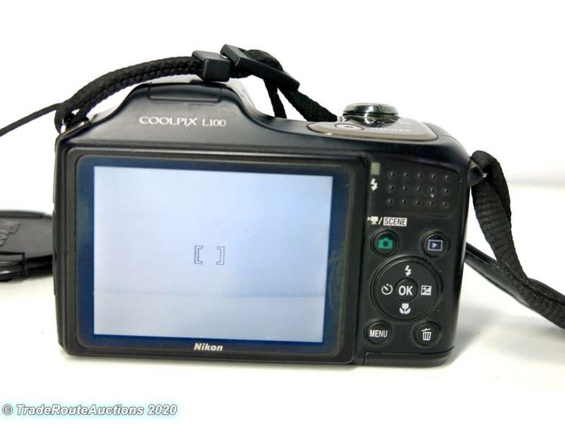 Nikon Coolpix L100 10 MP Digital Camera (VR) Zoom