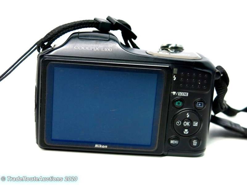 Nikon Coolpix L100 10 MP Digital Camera (VR) Zoom