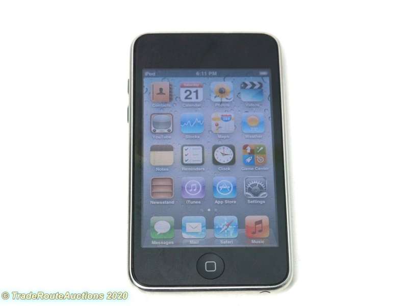 Apple iPod Touch 3rd Generation 32GB  | MC008BT - A1318