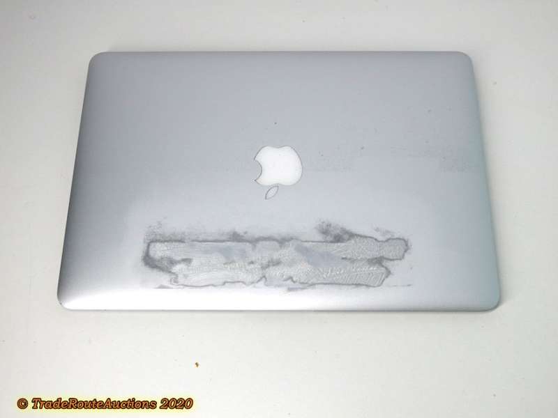 MacBook Air 13.3-inch | Core i5 1.8GHz | 8GB RAM | 128GB SSD MACBOOK AIR 13 INCH 2017 MODEL