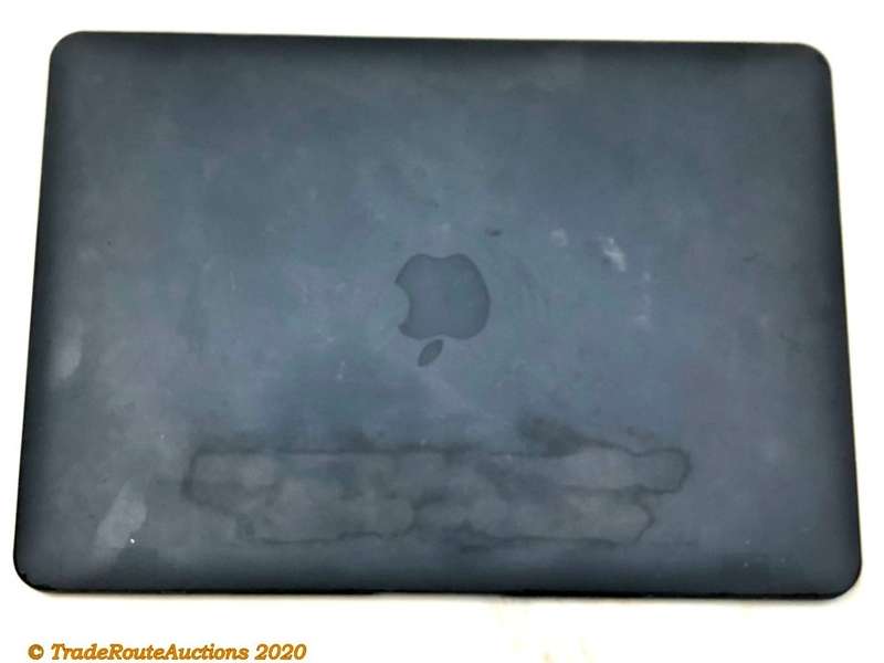 MacBook Air 13.3-inch | Core i5 1.8GHz | 8GB RAM | 128GB SSD MACBOOK AIR 13 INCH 2017 MODEL