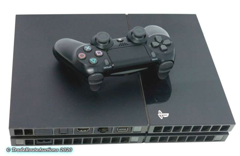 Sony PS4  PlayStation 4 console 500GB EDITION - CUH-1116A - Jet Black  *** SONY PS4 ***