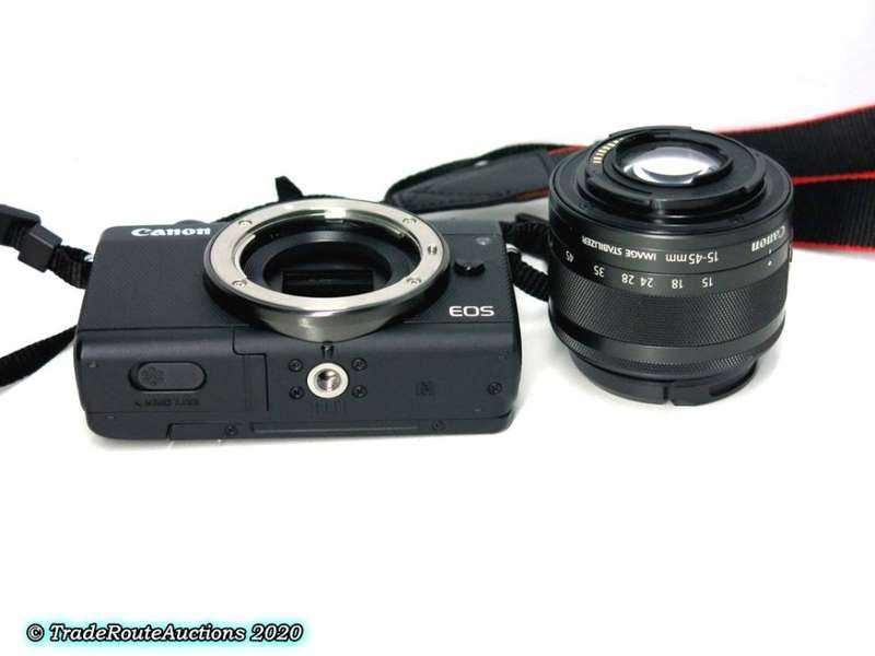 Canon EOS M100 Mirrorless Camera with 15-45mm Lens