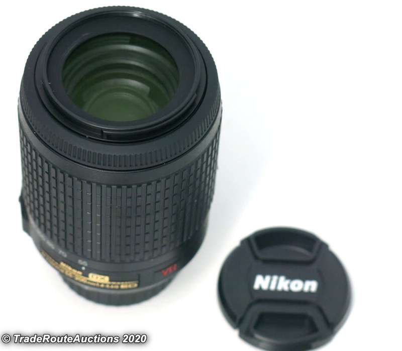 Nikon AF-S NIKKOR 55-200mm VR [ VIBRATION REDUCTION ] LENS