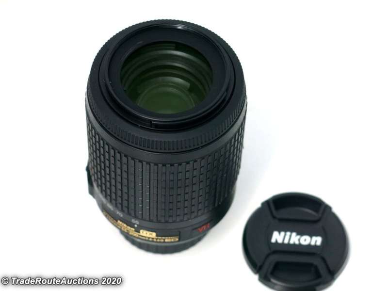 Nikon AF-S NIKKOR 55-200mm VR [ VIBRATION REDUCTION ] LENS