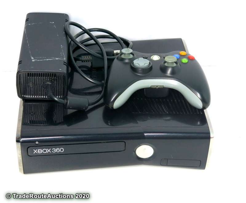 Microsoft Xbox 360 S Gaming Console + 1 Controller Model 1439