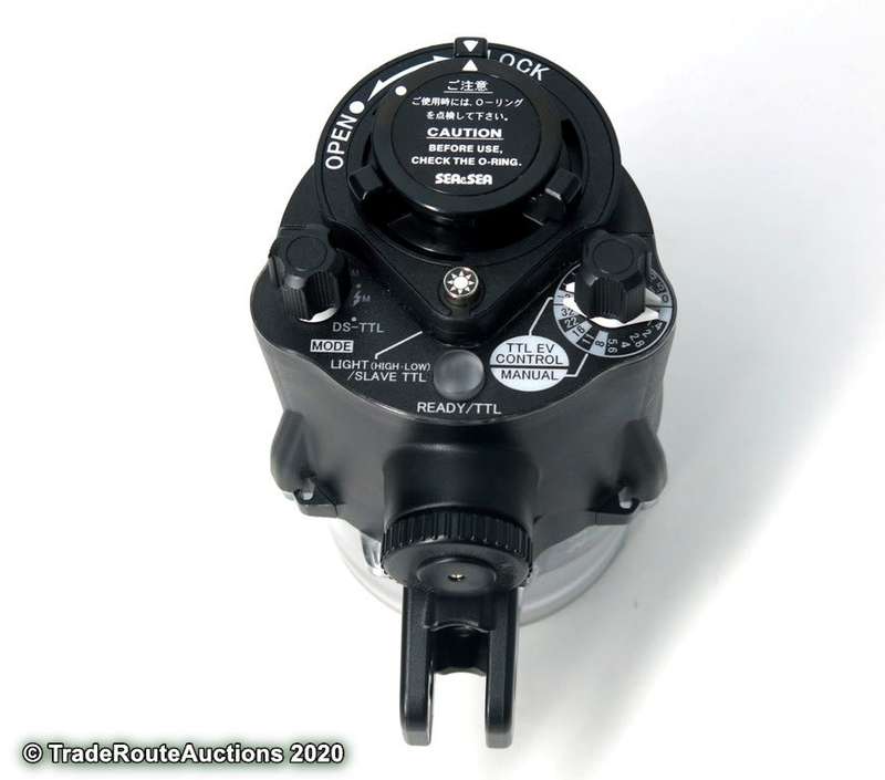 Sea and Sea YS-D2 Underwater Strobe Flash